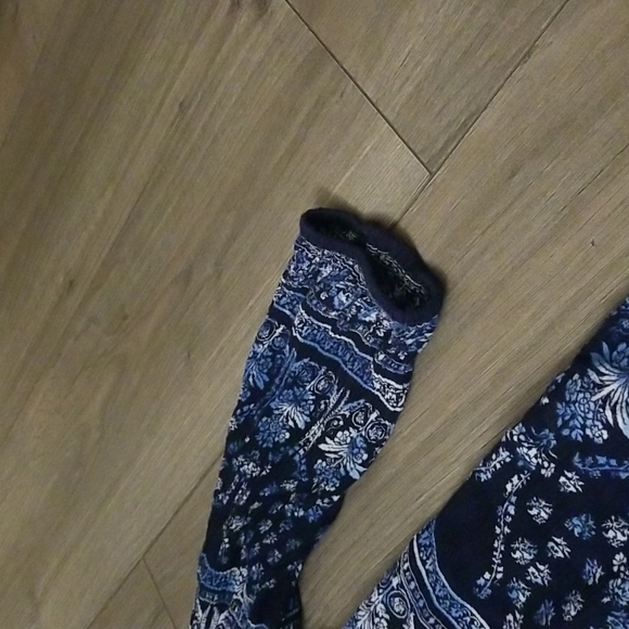 Womens large top - Picture 3 of 4